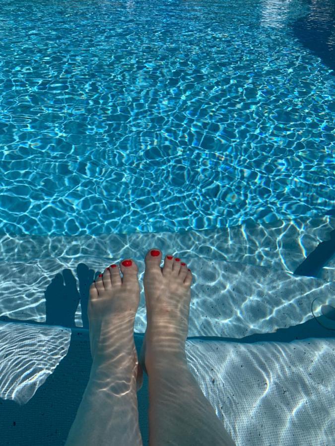 론샴프 Insolite Avec Piscine Au Bonheur Comtois 빌라 외부 사진